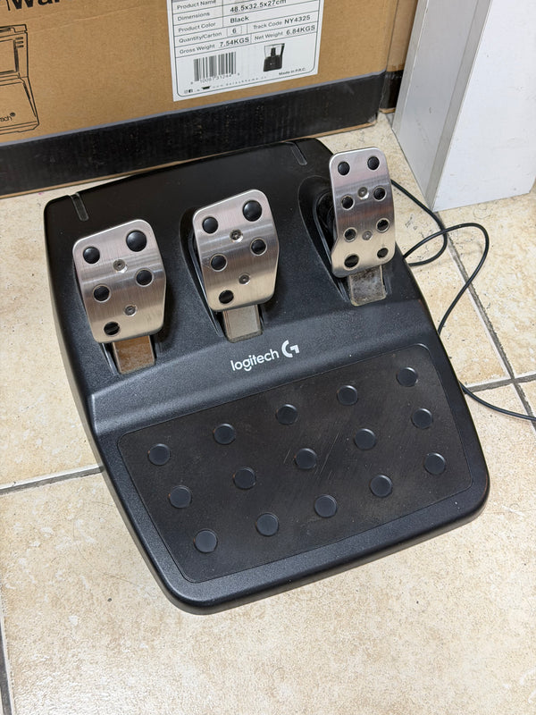 LOGITECH G29 WITH SHIFTER
